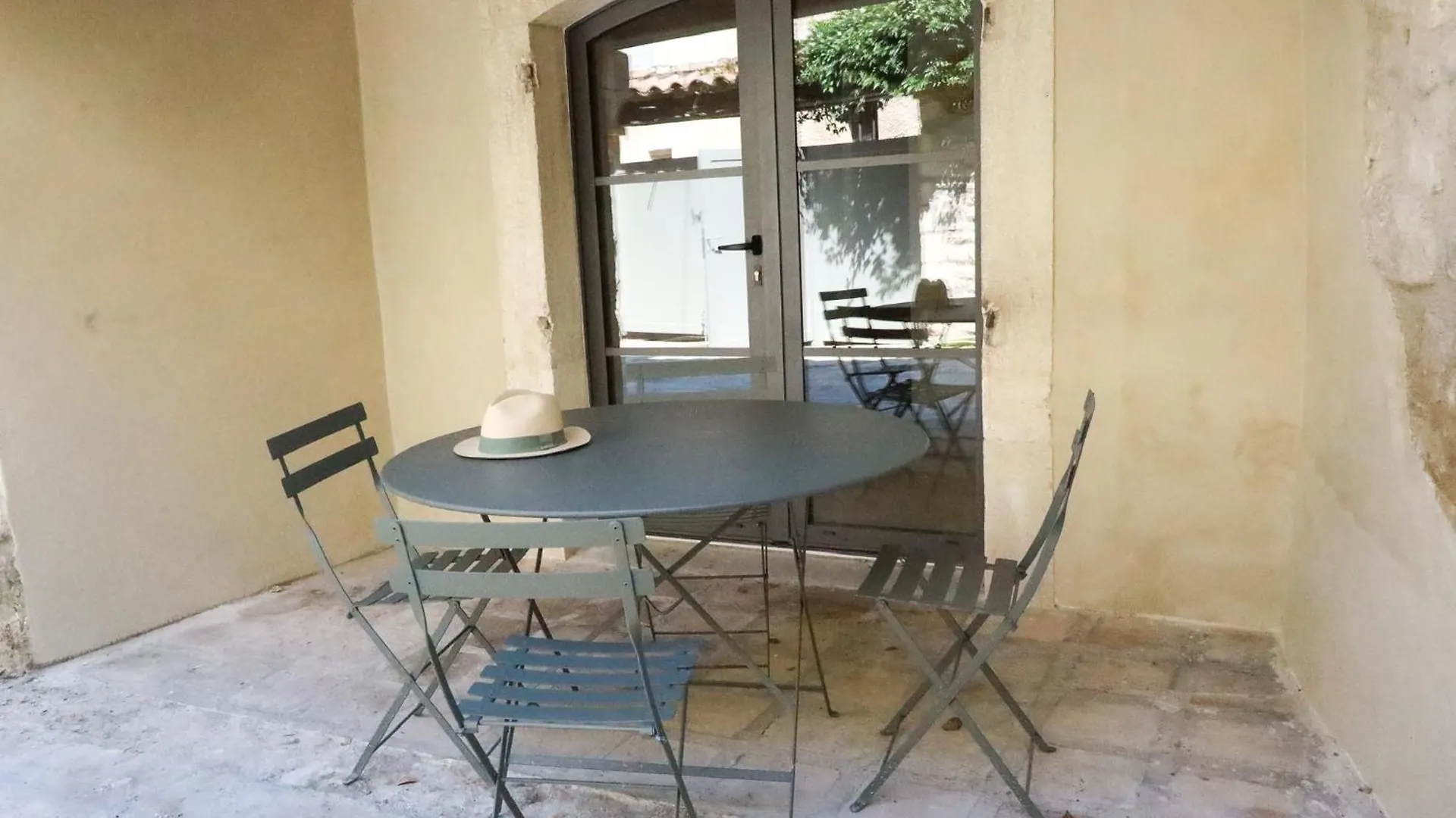 La Maison Favier Saint-Remy-de-Provence Apartment